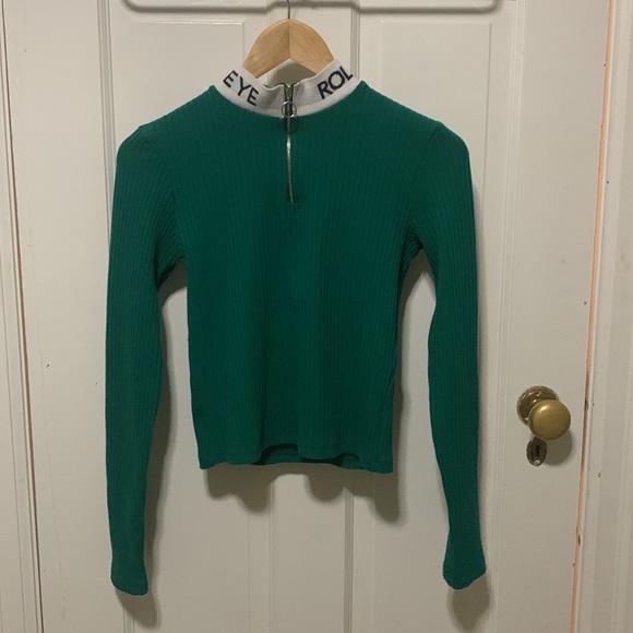 BERSHKA zip up knit green top - Picture 2 of 4